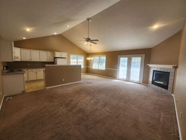 Building Photo - 3 Bedroom On Cul-de-sac, East Side Location