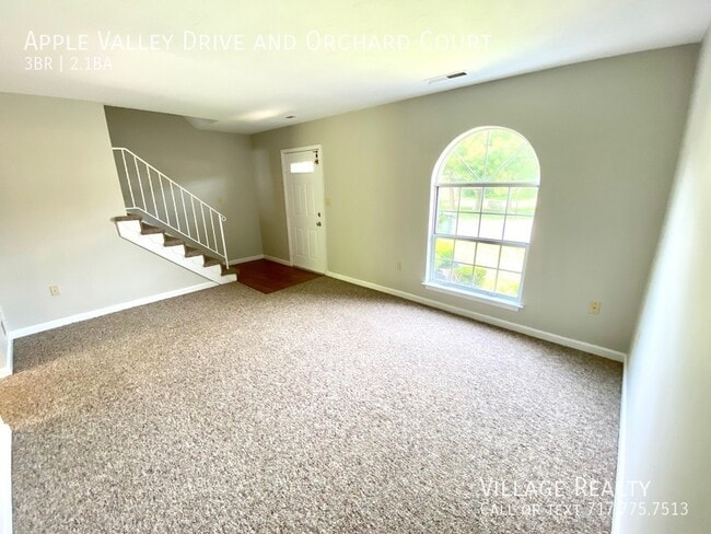 Building Photo - 710 Apple Valley Dr