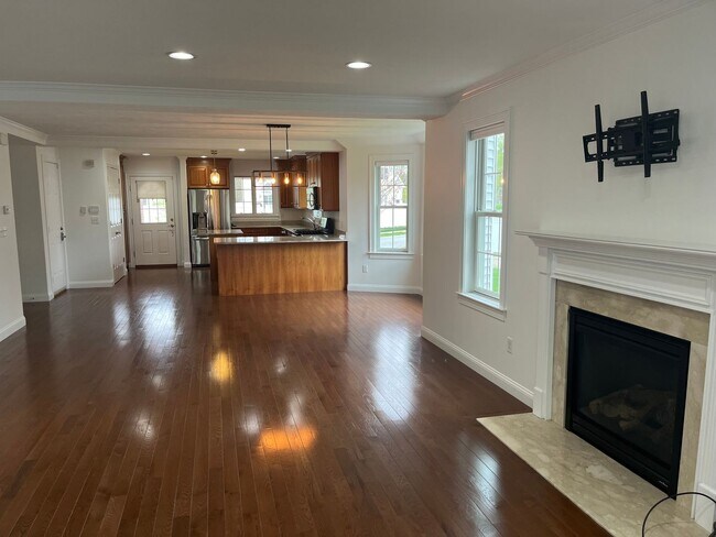 Building Photo - 6a Shea Ln