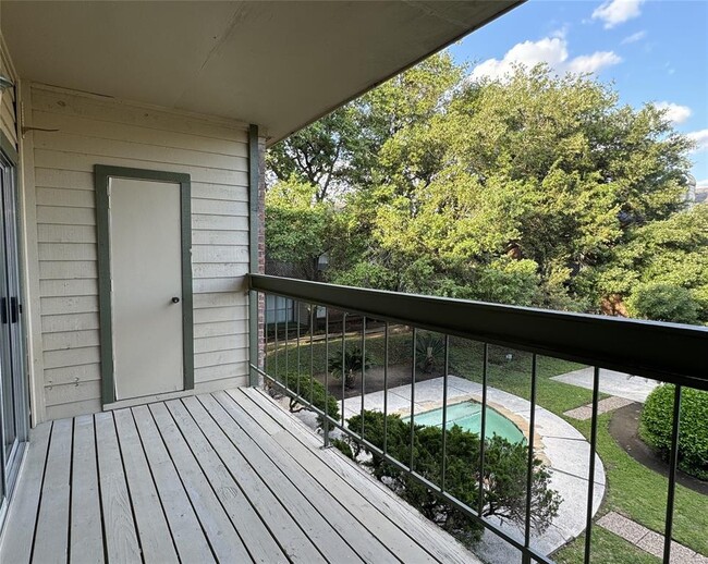 Building Photo - 6500 Harbor Town Dr