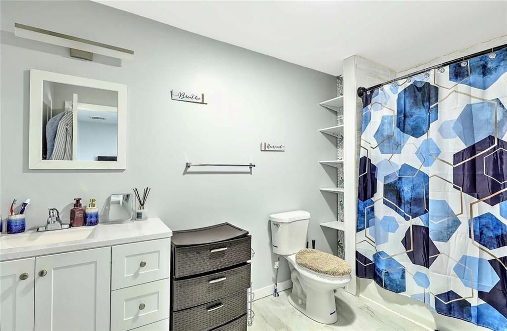 Building Photo - 119 Bowdoin St