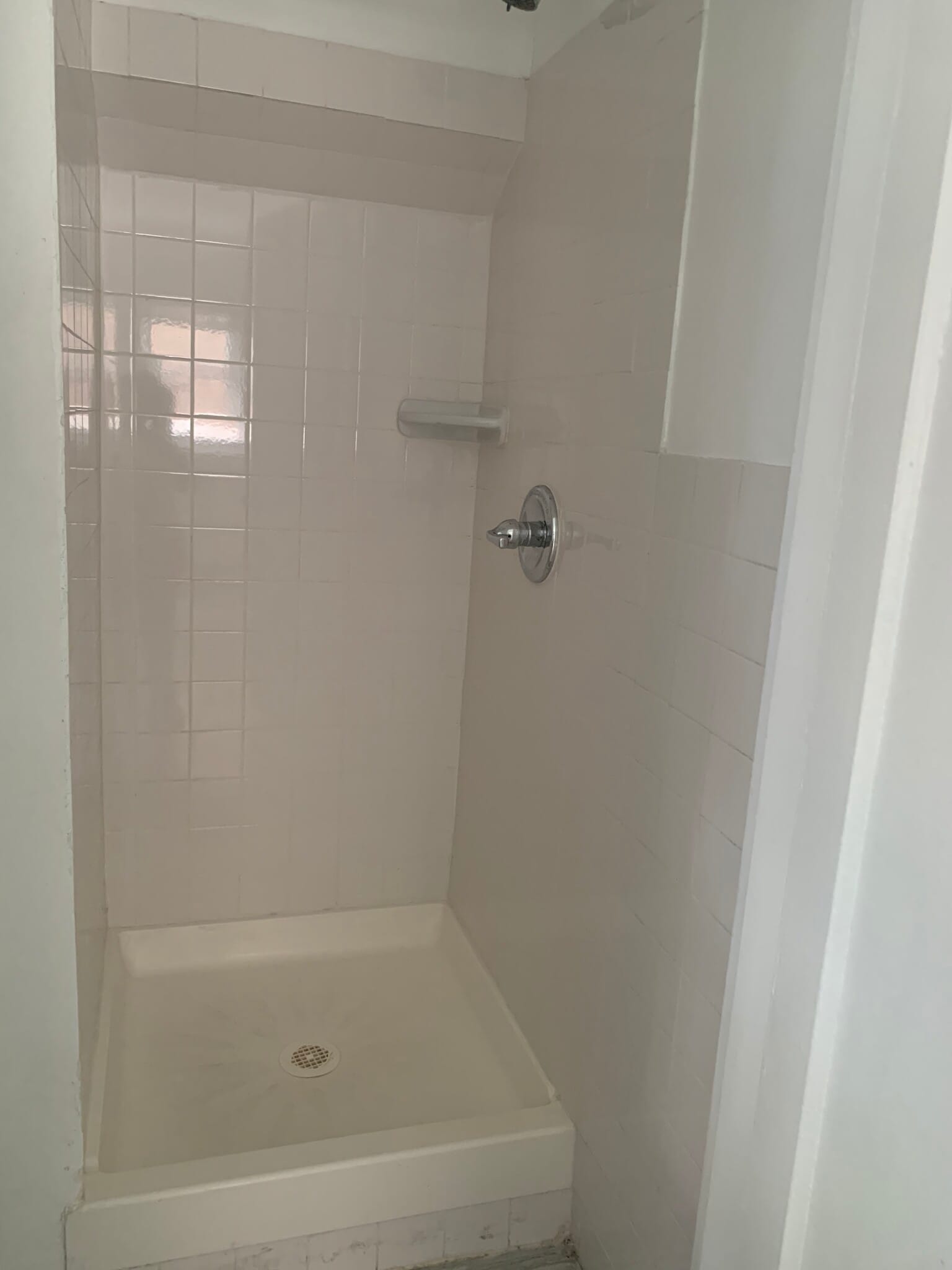Bathroom - 3334 Kingsland Ave