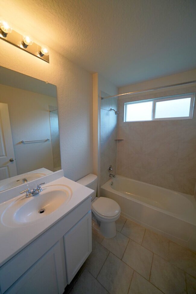 Building Photo - Like New Home in Red River Ranch (Cibolo)! -  Realtor Commission: $500