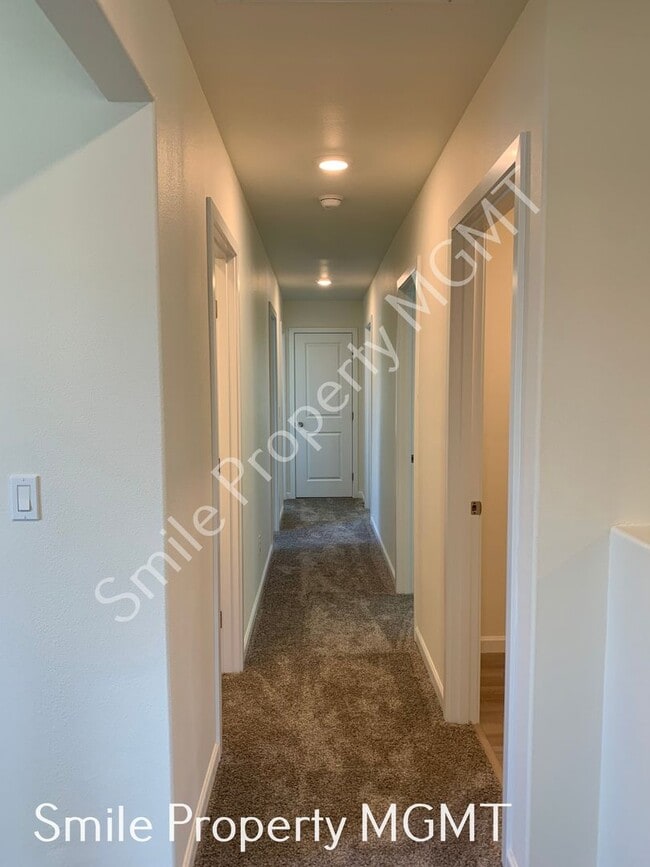 Building Photo - A nice house with 5 beds rooms and 2.5 baths.