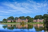 Building Photo - Stansbury Manor