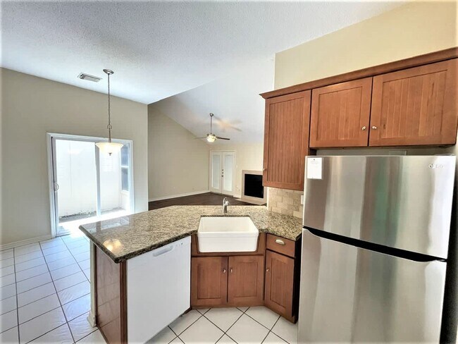 Building Photo - 6419 Horsepen Bayou Dr