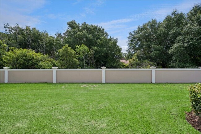 Building Photo - 2438 Seven Oaks Dr