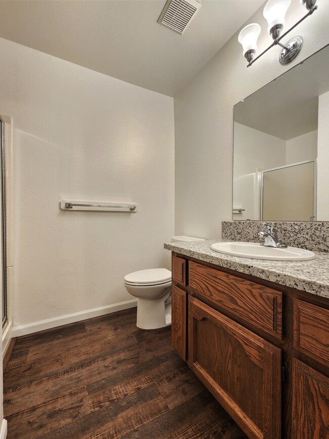 Master Bath 1 - 4617 N Charles Ave