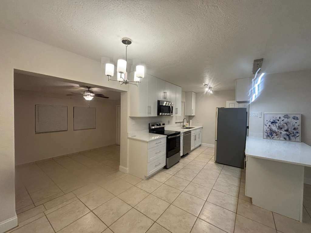 Building Photo - 21882 Haines Ave