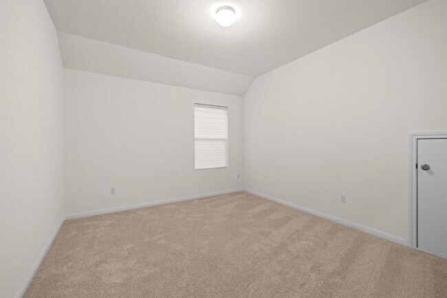Building Photo - 2604 Acoma Ln