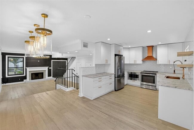 Building Photo - 162 E Davis Blvd