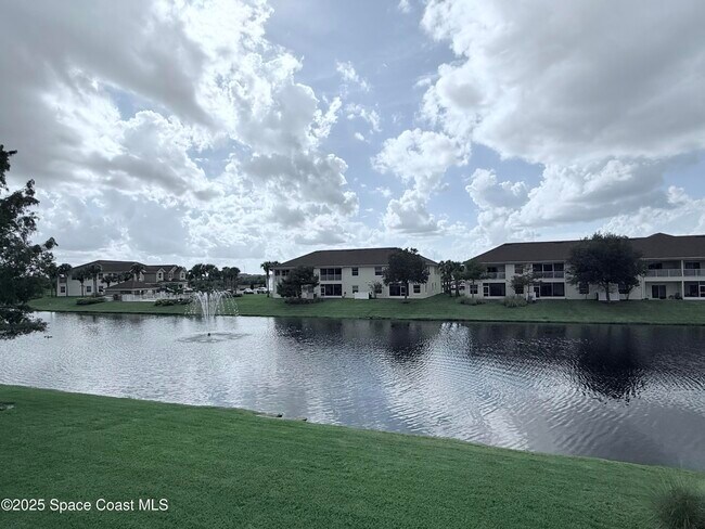 Building Photo - 3900 Playa Del Sol Dr