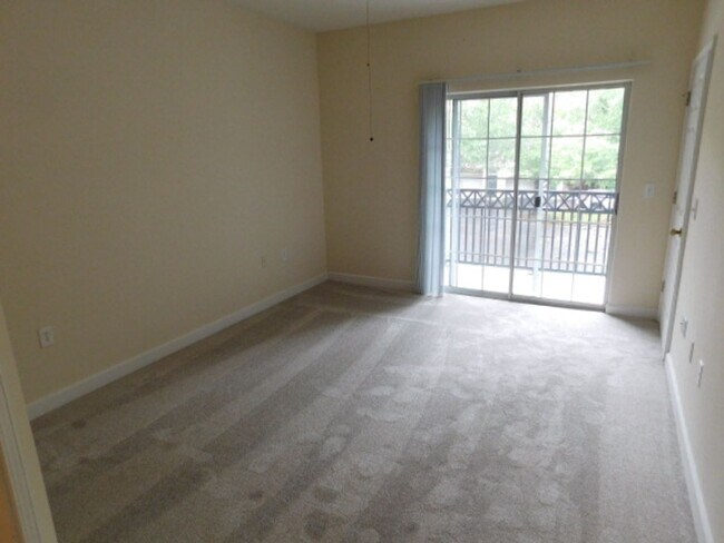 Building Photo - Two Bedroom Townhome In The Preserve