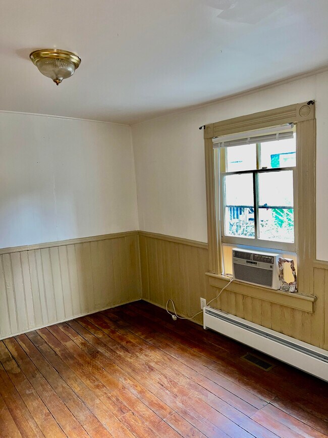 Dining Room - 1002 Lafayette Blvd