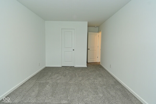 Building Photo - 6296 Wasco Dr