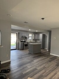 Building Photo - 6919 Biscayne Dr