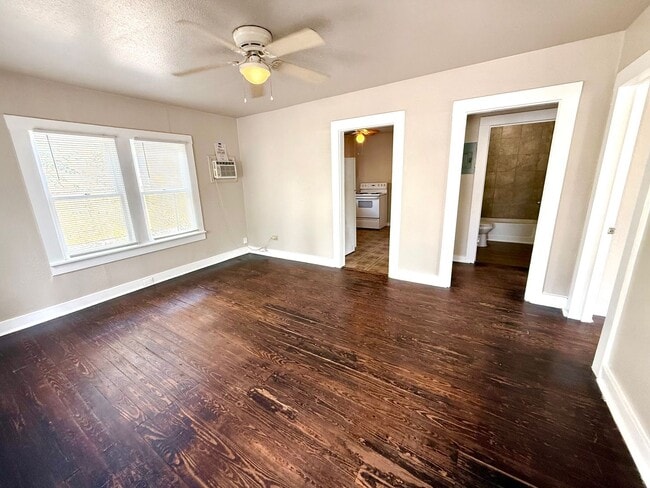 Building Photo - 515 Lincolnshire Dr