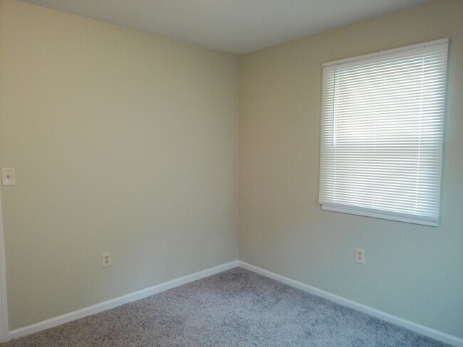 Building Photo - 1608 Boyd Ln