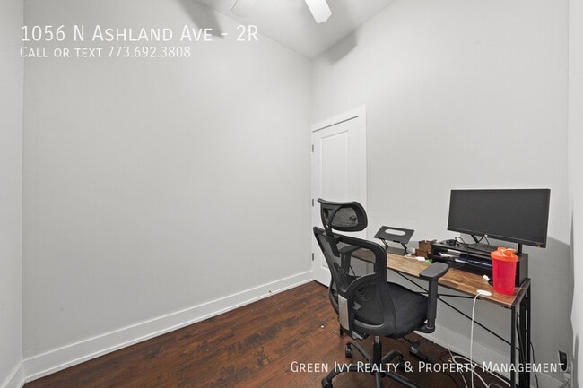 Building Photo - 1056 N Ashland Ave
