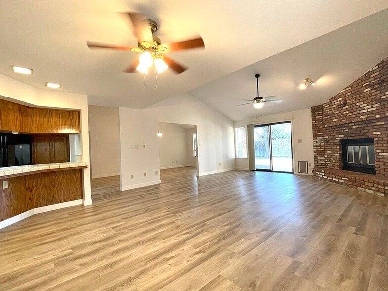 Building Photo - 5808 Dorset Dr