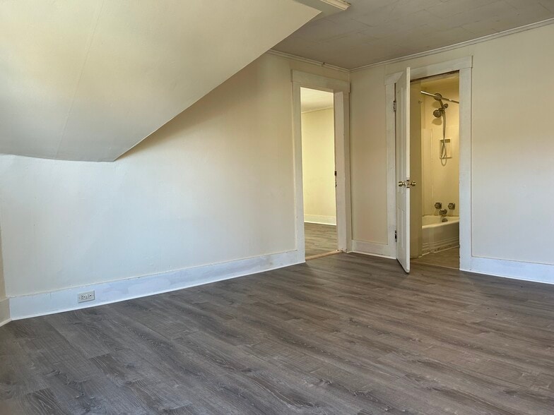Living Room - 201 Roxbury St