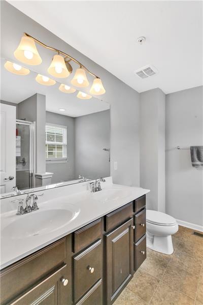 Building Photo - 1503 Pointe View Dr