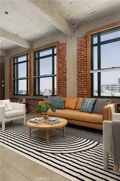 Building Photo - 100 W 5th St