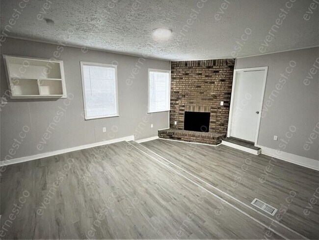 Building Photo - 445 Rockdale Dr