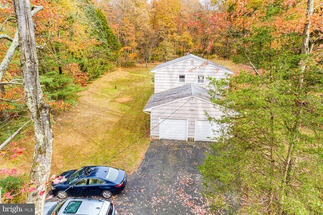 Building Photo - 857 Cherry Hill Rd