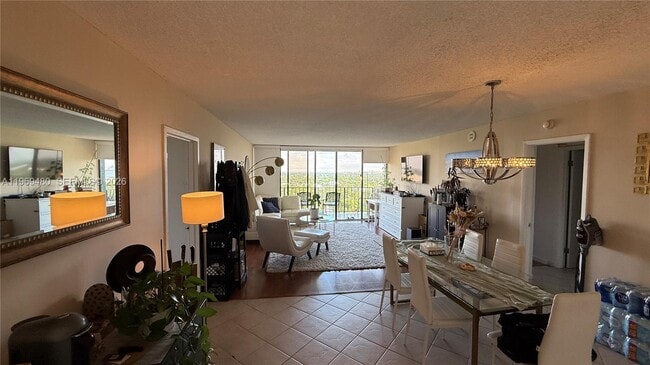 Building Photo - 780 NE 69th St