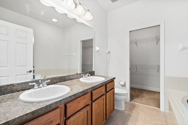 Building Photo - 234 Murano Dr