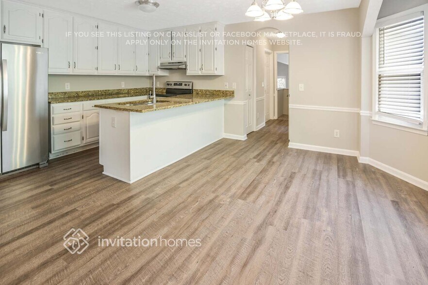 Building Photo - 17 Henley Cir