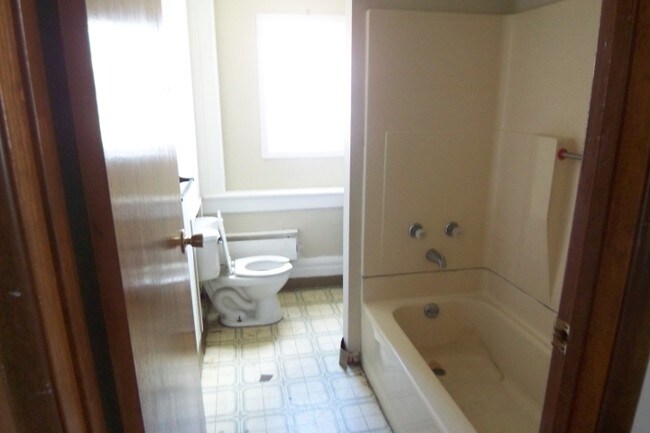 Bathroom - 2763 Main St