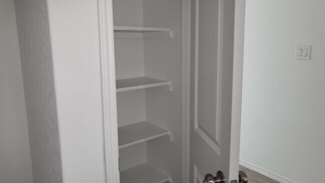 Building Photo - 5911 Coahulia Rdg