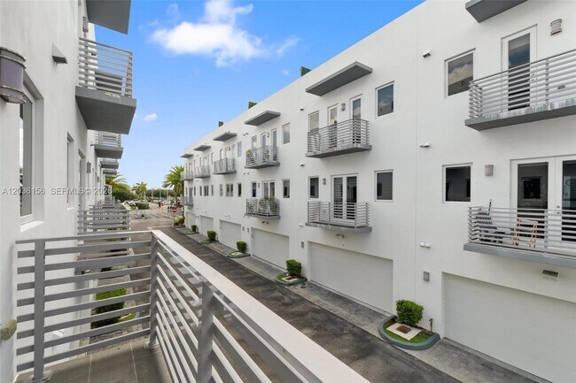 Building Photo - 9161 NW 33rd St