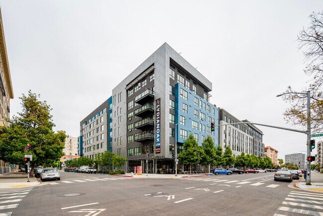 Building Photo - 238 13th St