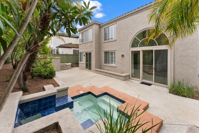 Building Photo - 1541 Sapphire Ln