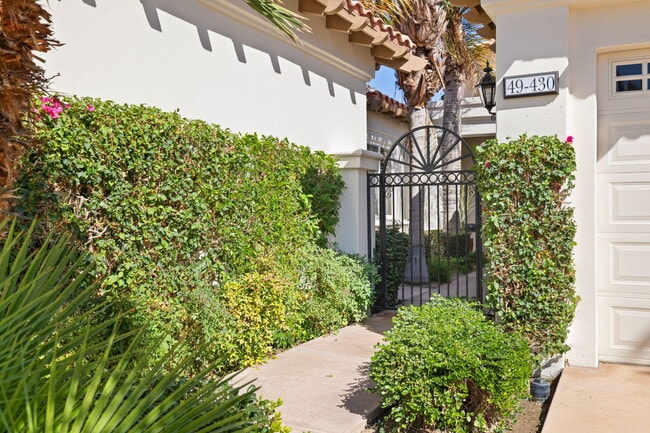 Building Photo - 49430 Montana Way