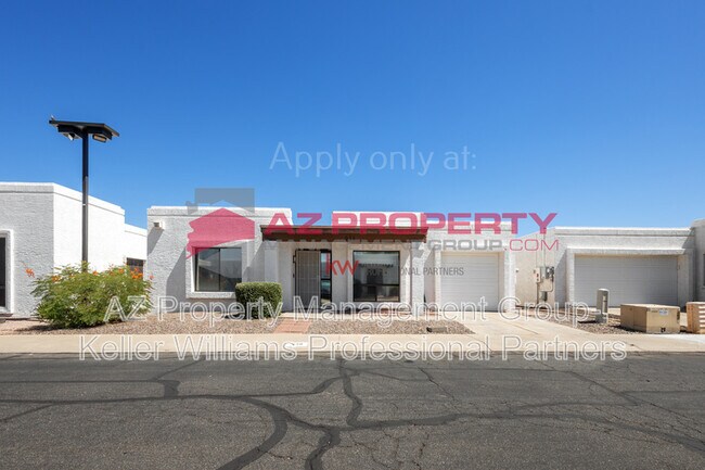 Building Photo - 938 E Villa Maria Dr