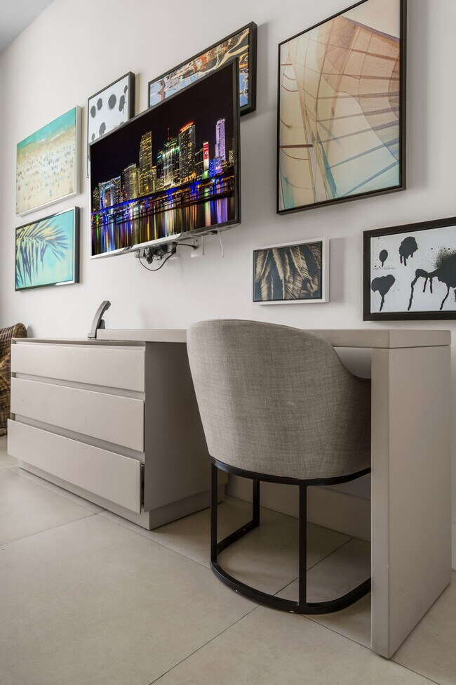 Building Photo - 4111 S Ocean Dr