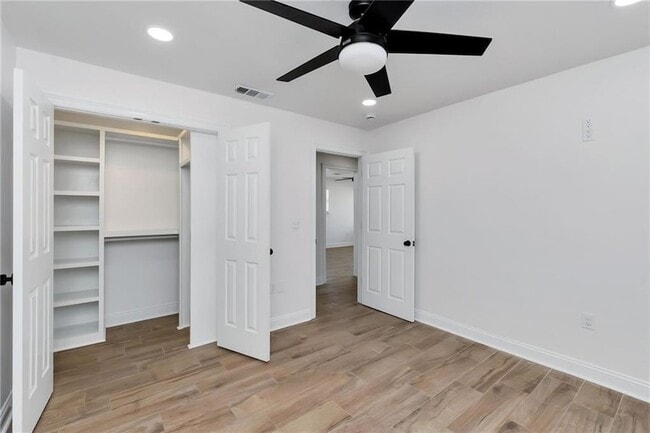Building Photo - 2508 Chalona Dr
