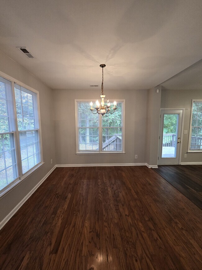 Building Photo - 7803 Harrington Woods Rd