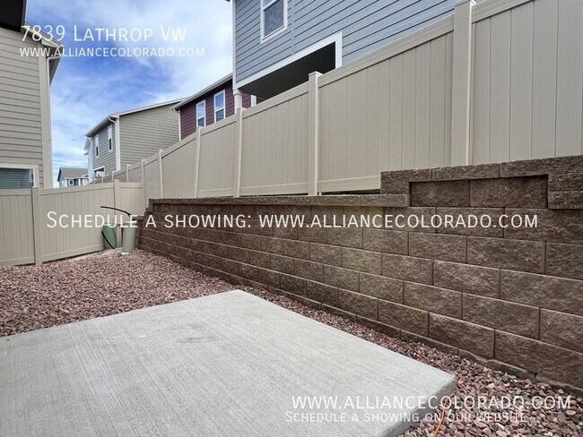 Building Photo - 7839 Lathrop Vw