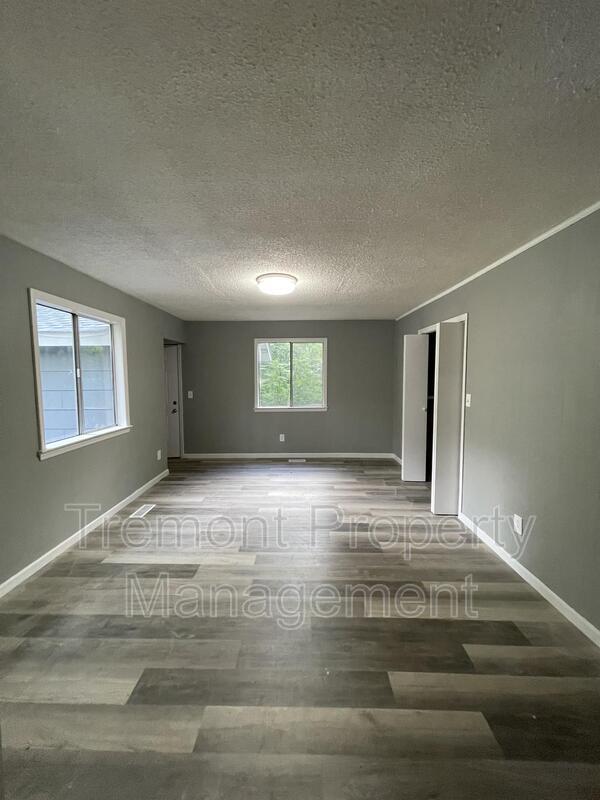 Building Photo - 5216 Fagan St