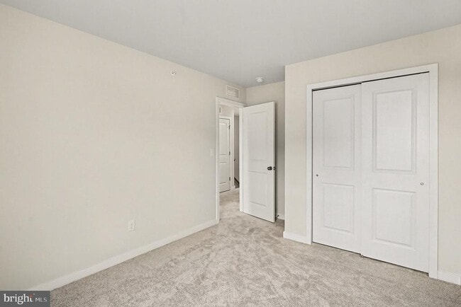 Building Photo - 1277 Fillmore St