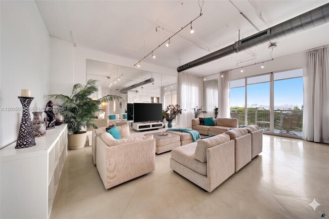 Building Photo - 2001 S Biscayne Blvd