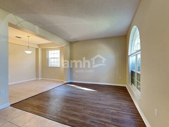 Building Photo - 9448 Candice Ct