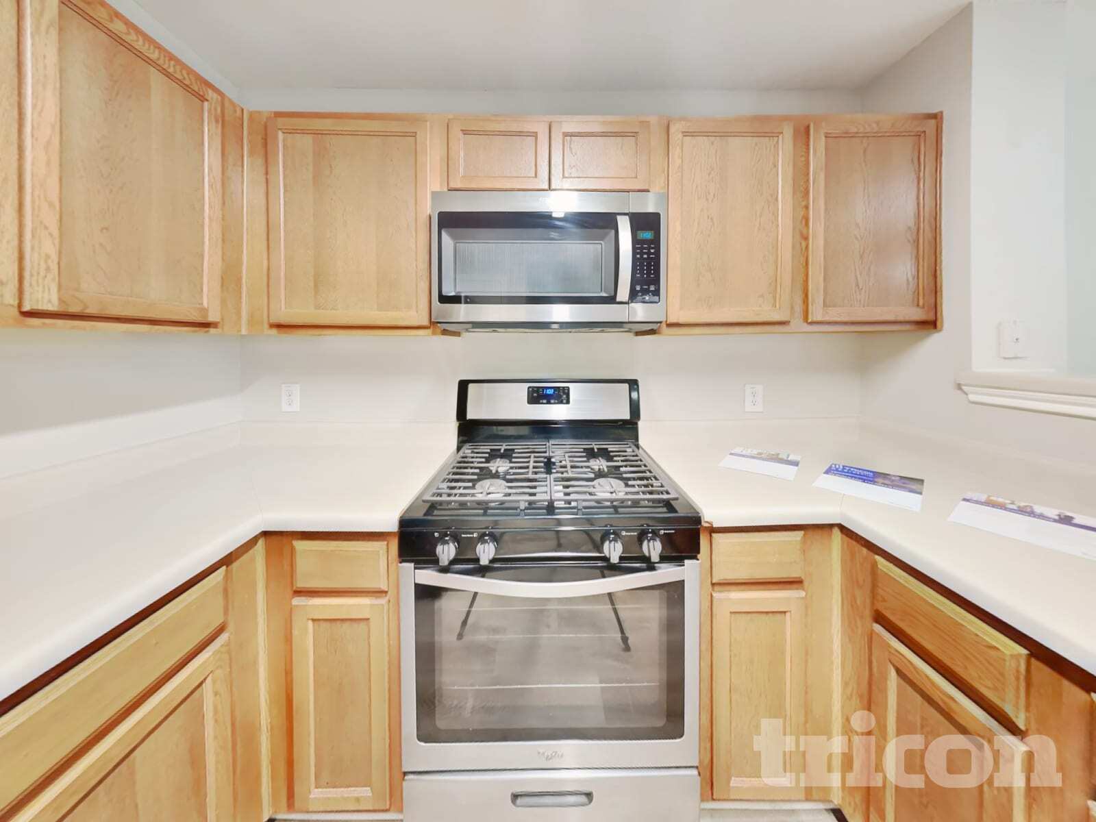 Building Photo - 2910 Candleside Dr