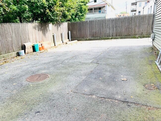 Building Photo - 801 Boylston St