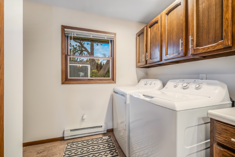 Building Photo - 1000 W McKinley Ave